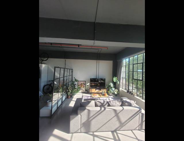 1 BEDROOM APARTMENT RENTED IN SALT RIVER